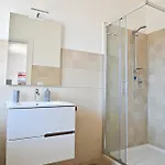 Frontemare 3* באקולי